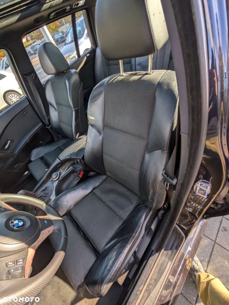 BMW Seria 5 530i Touring - 11