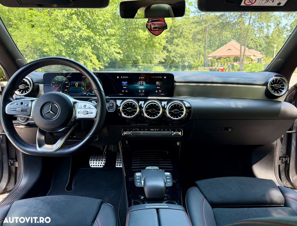 Mercedes-Benz CLA 250 e 8G-DCT AMG Line - 19