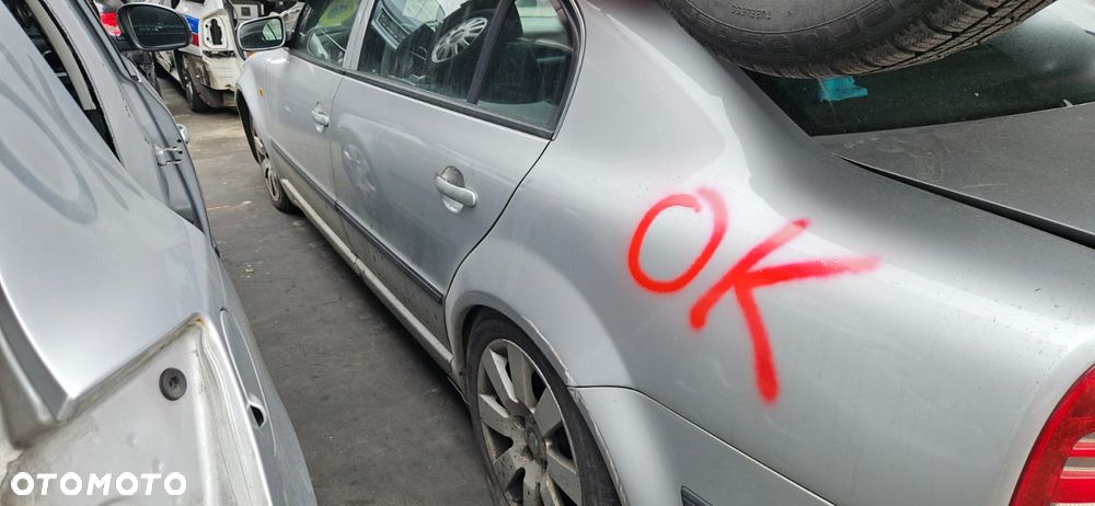 SKODA SUPERB 01-06 1.9 TDI AWX - RADIO RADIOODTWARZACZ - 24