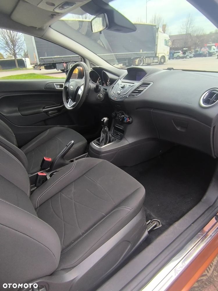 Ford Fiesta 1.5 TDCi ST&St Titanium - 6