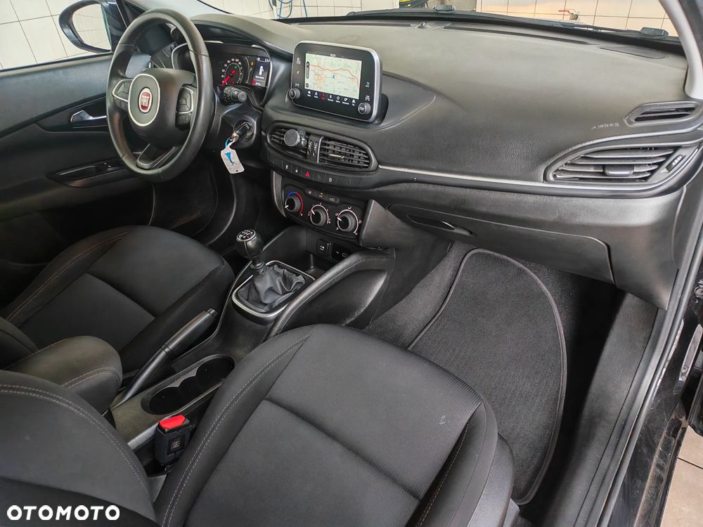 Fiat Tipo 1.4 T-Jet Easy - 17