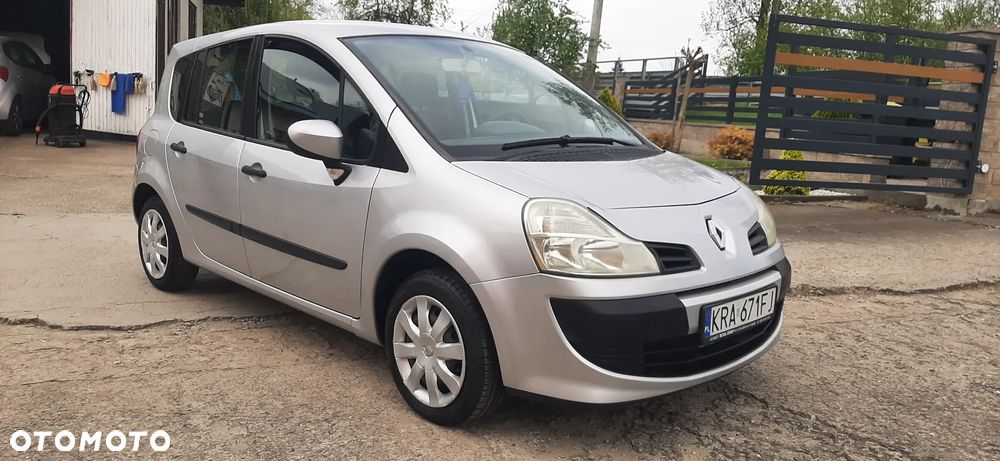 Renault Modus - 2