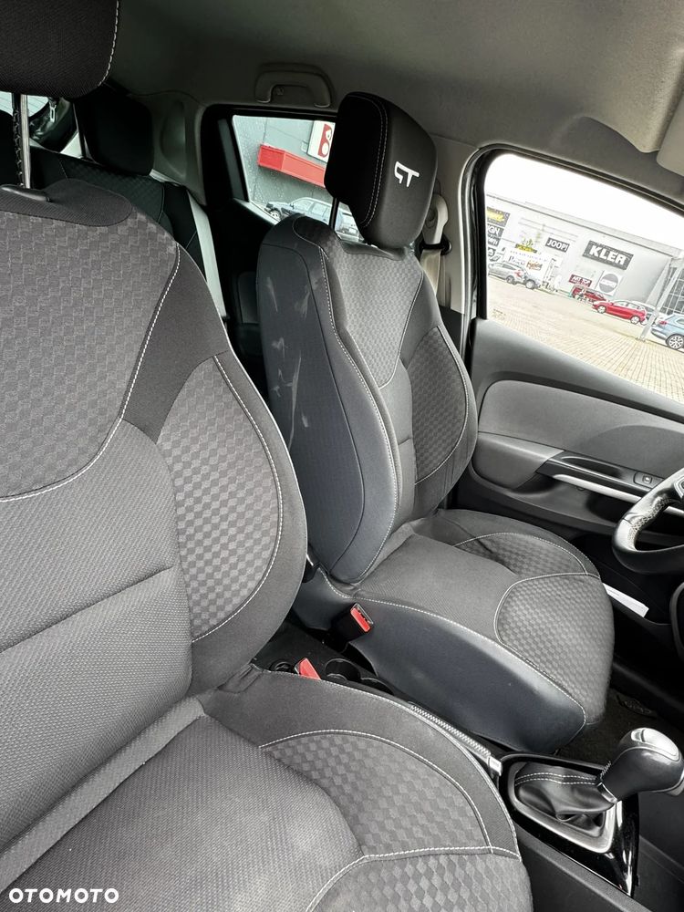 Renault Clio - 11