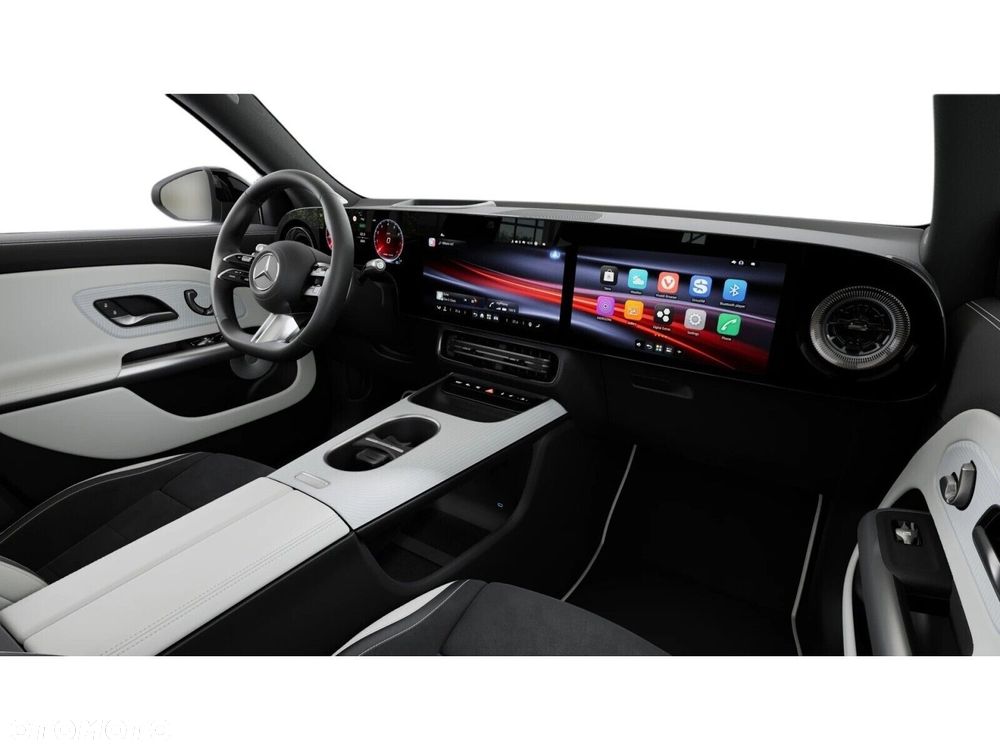 Mercedes-Benz GLB - 12