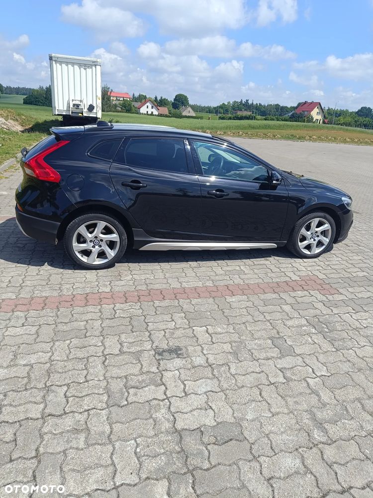 Volvo V40 Cross Country D3 Momentum - 3