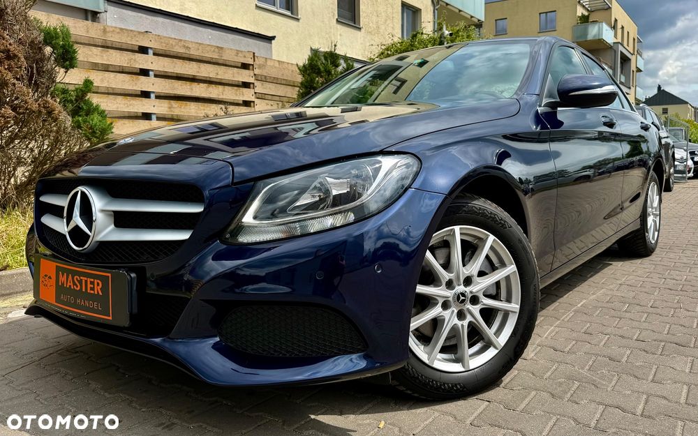 Mercedes-Benz Klasa C 180 7G-TRONIC - 39