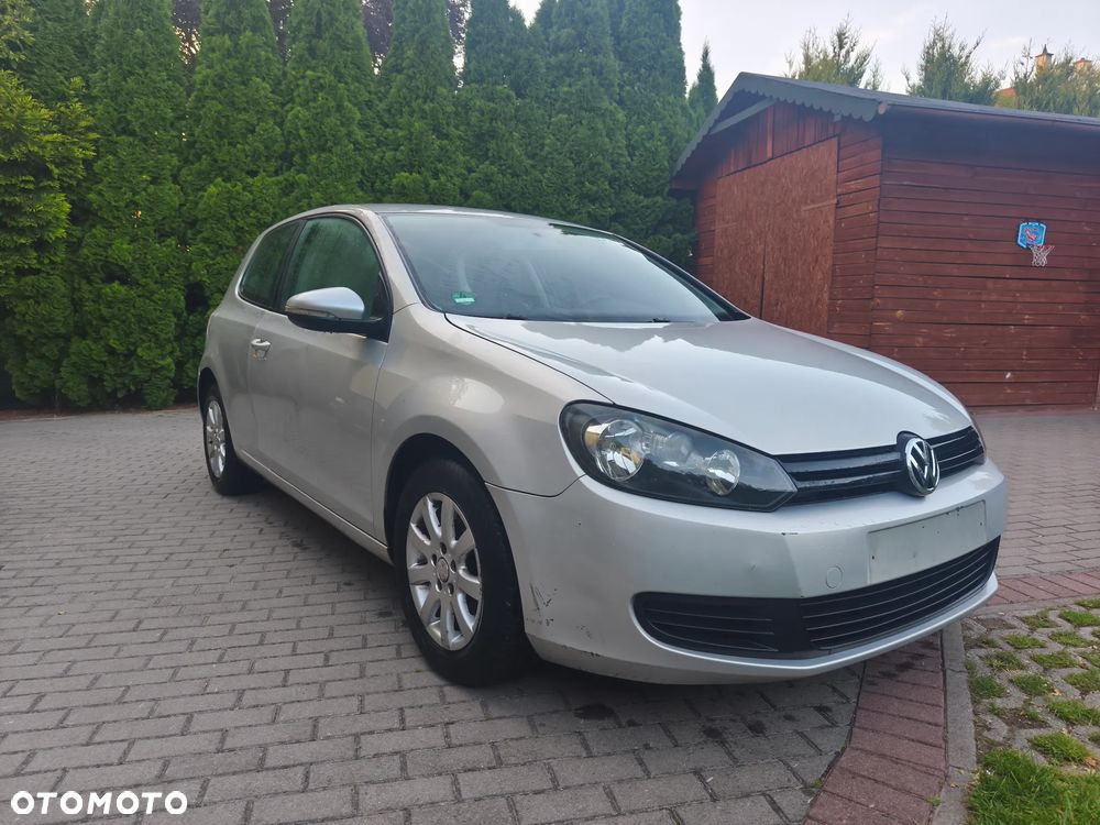 Volkswagen Golf - 1