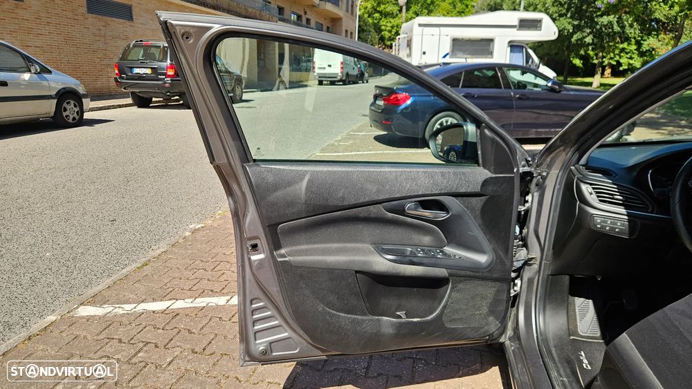 Fiat Tipo 1.3 M-Jet Easy - 9