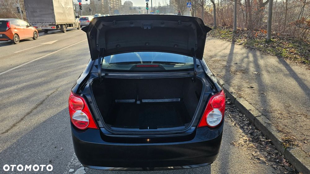 Chevrolet Aveo 1.2 LS+ - 14