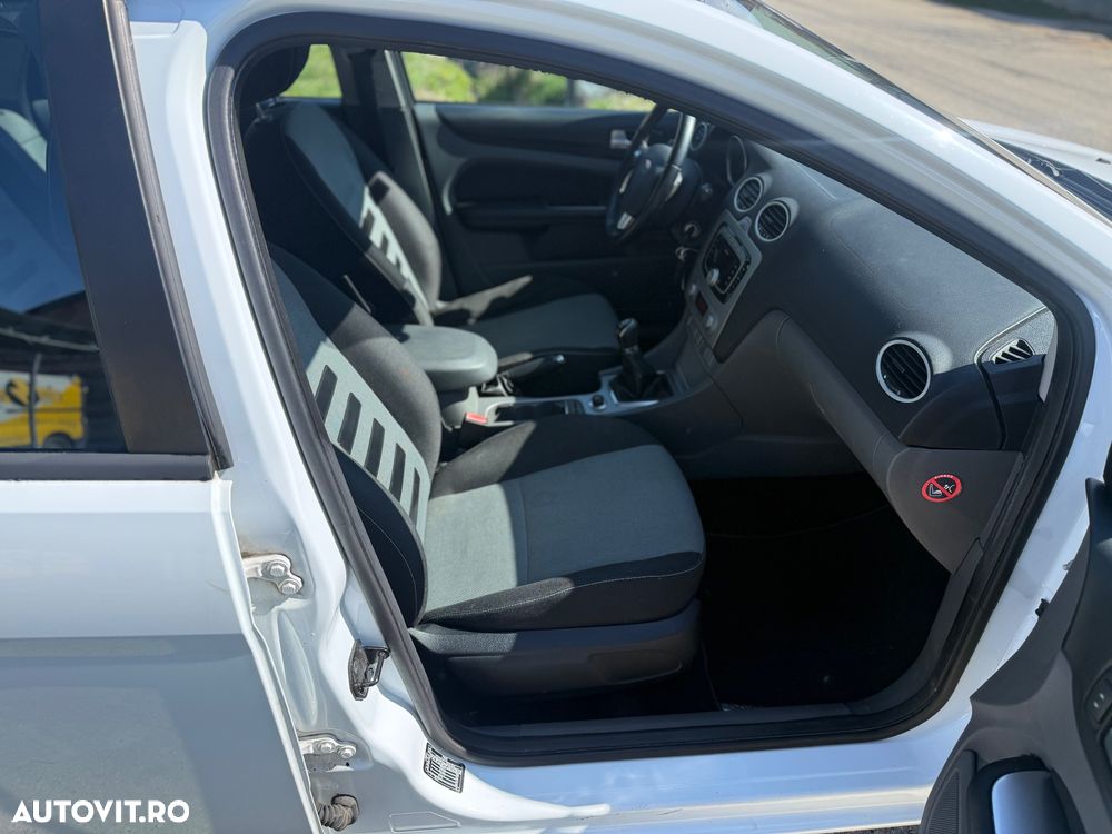 Ford Focus 1.6 TDCi DPF Trend - 7