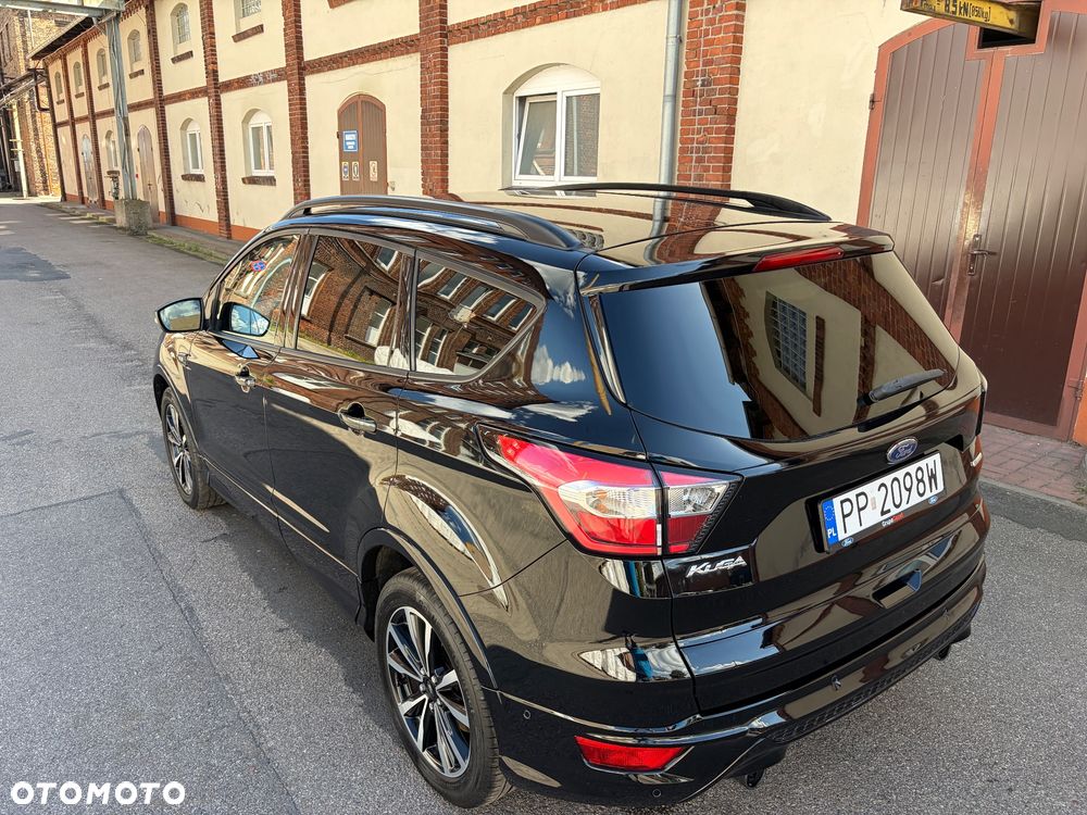 Ford Kuga 1.5 EcoBoost 2x4 ST-Line - 19