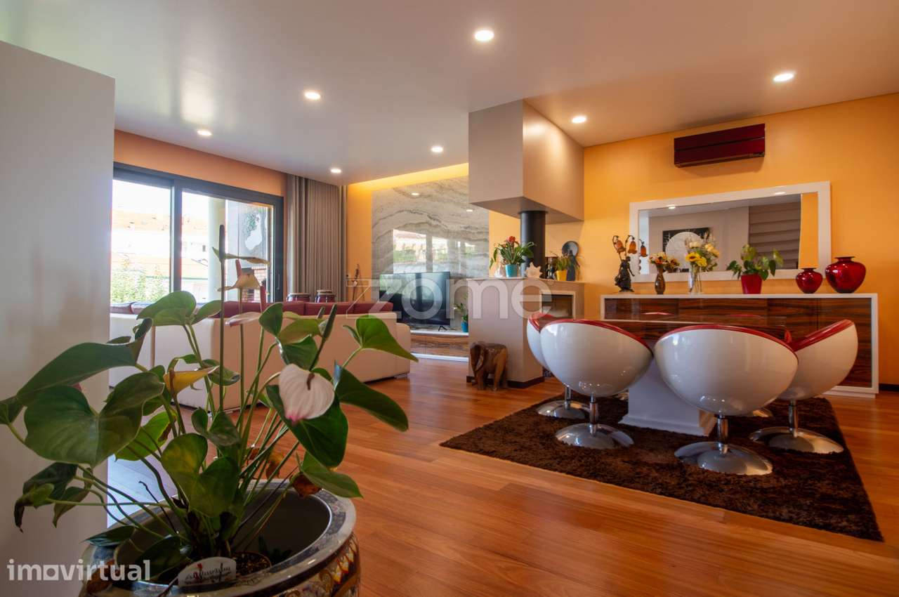 Moradia T4 com Piscina e Jardim | Ermesinde - Grande imagem: 2/44