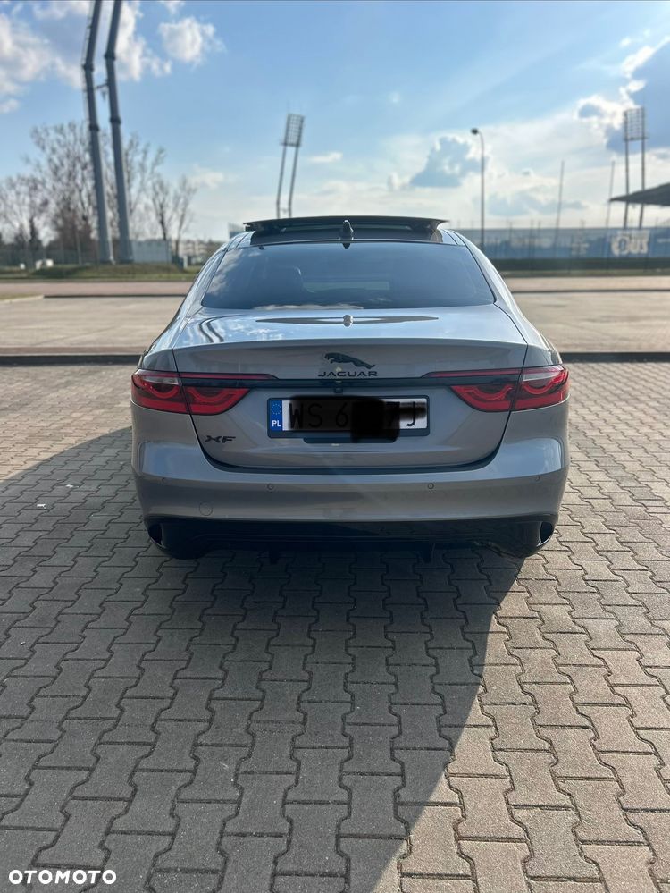 Jaguar XF 2.0 P250 HSE - 5