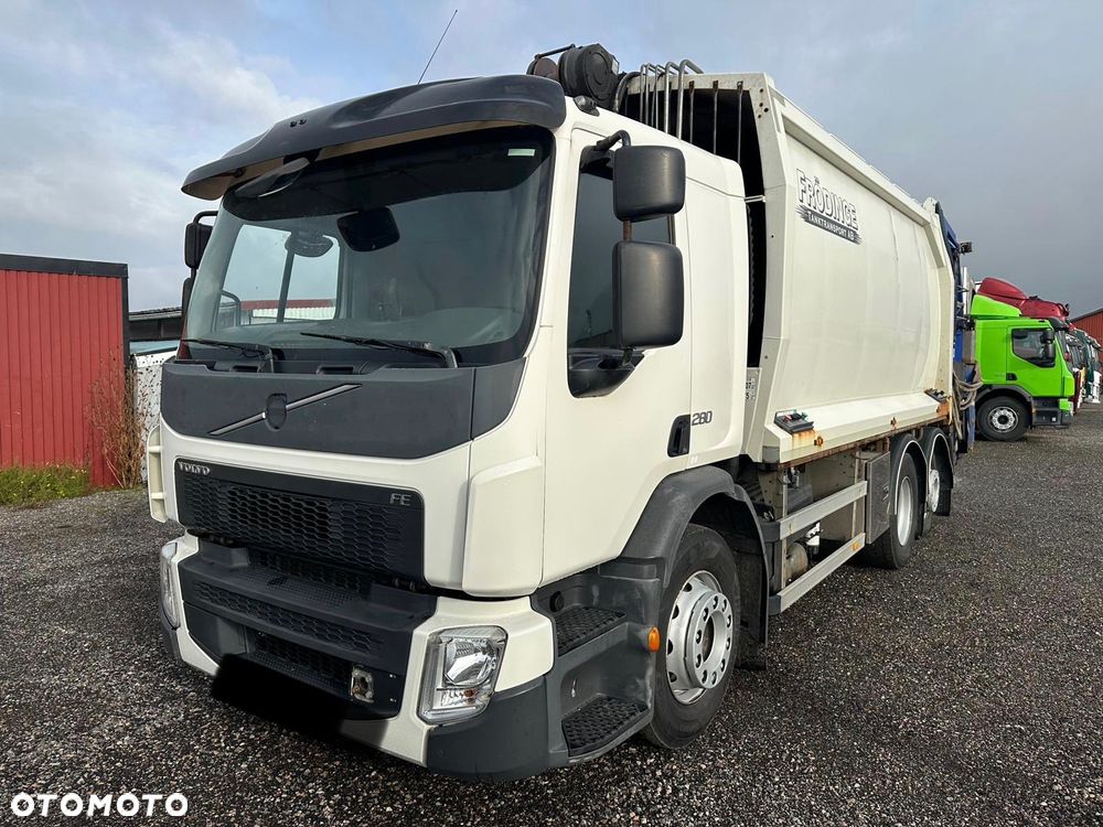 Volvo FE 6X2 - 2