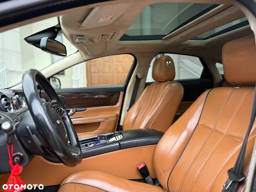 Jaguar XJ 3.0 D V6 Premium Luxury - 6