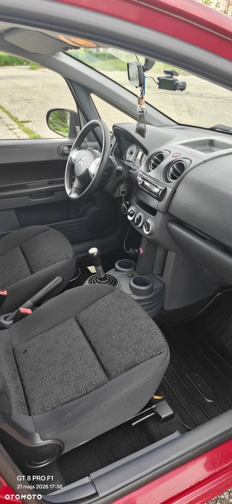 Mitsubishi Colt - 12