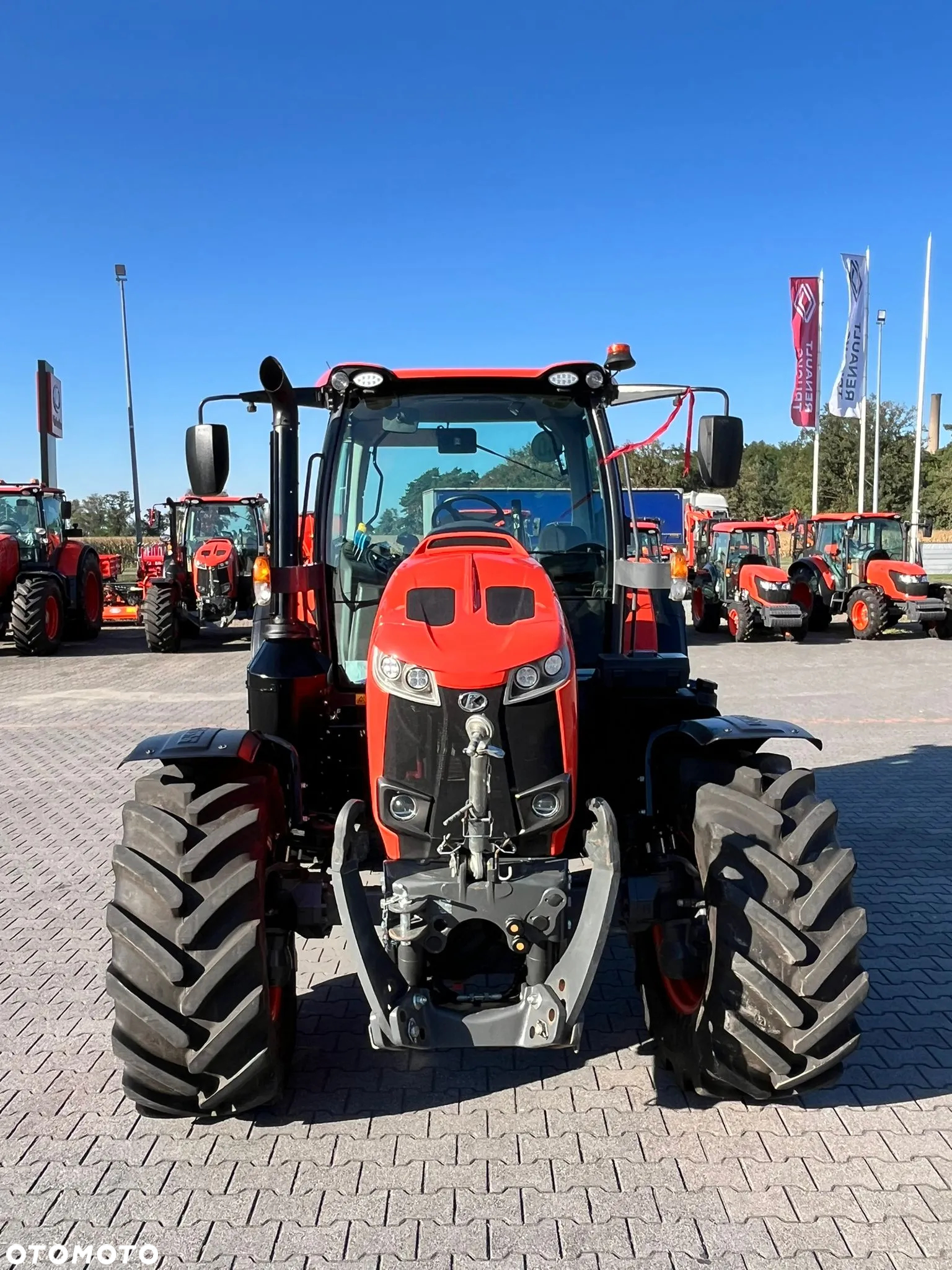 Kubota M6122 - 4