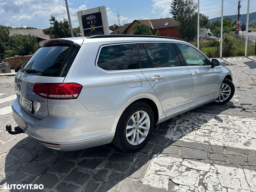 Volkswagen Passat 2.0 TDI DSG Comfortline - 2