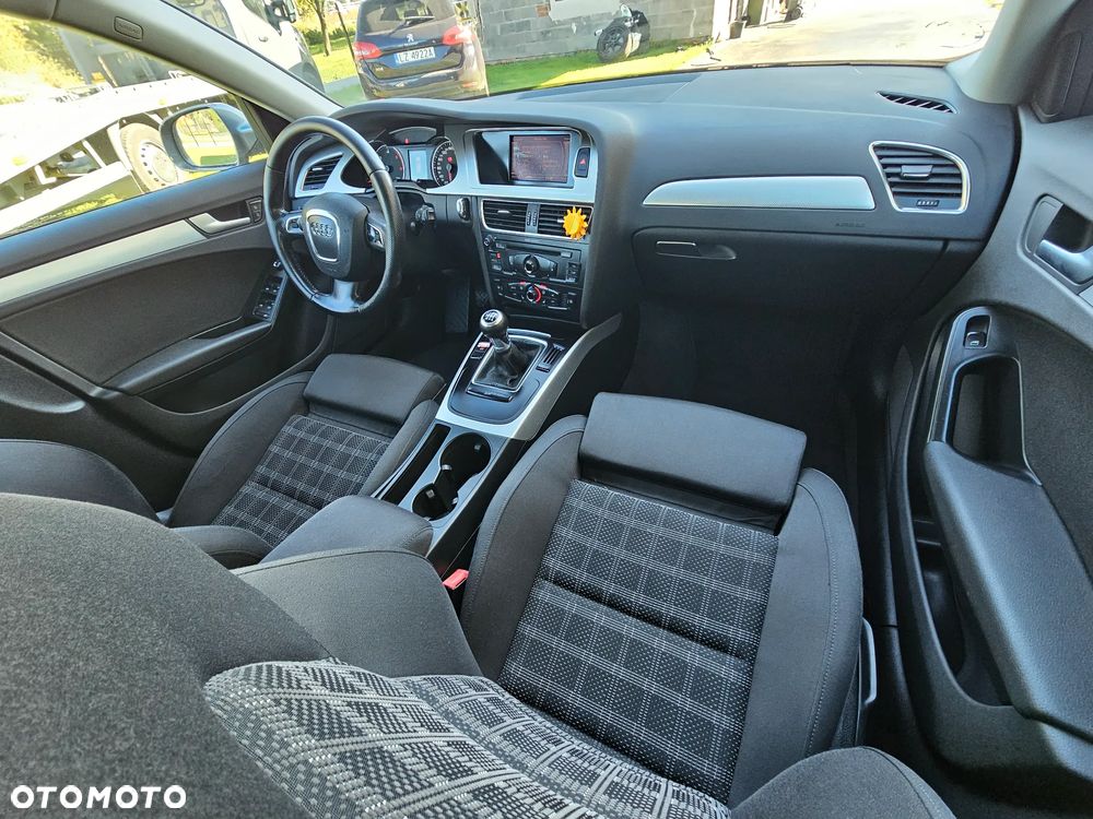 Audi A4 Avant - 12