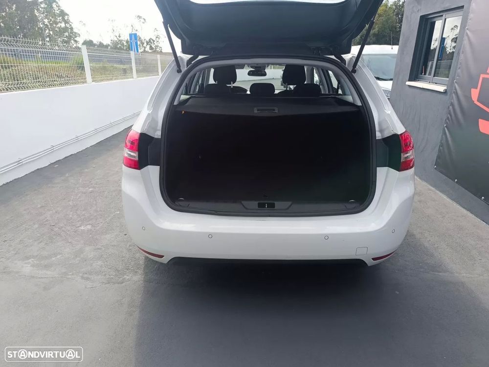 Peugeot 308 SW 1.2 PureTech Style - 8