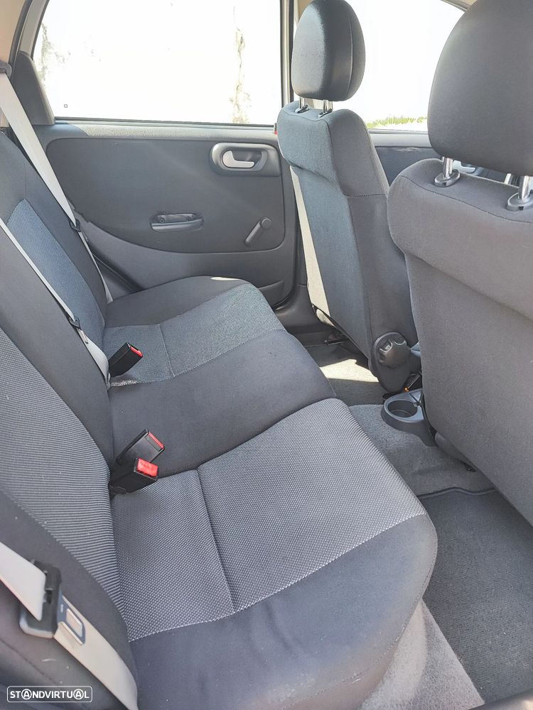 Opel Corsa 1.2 Twinport Silver - 5