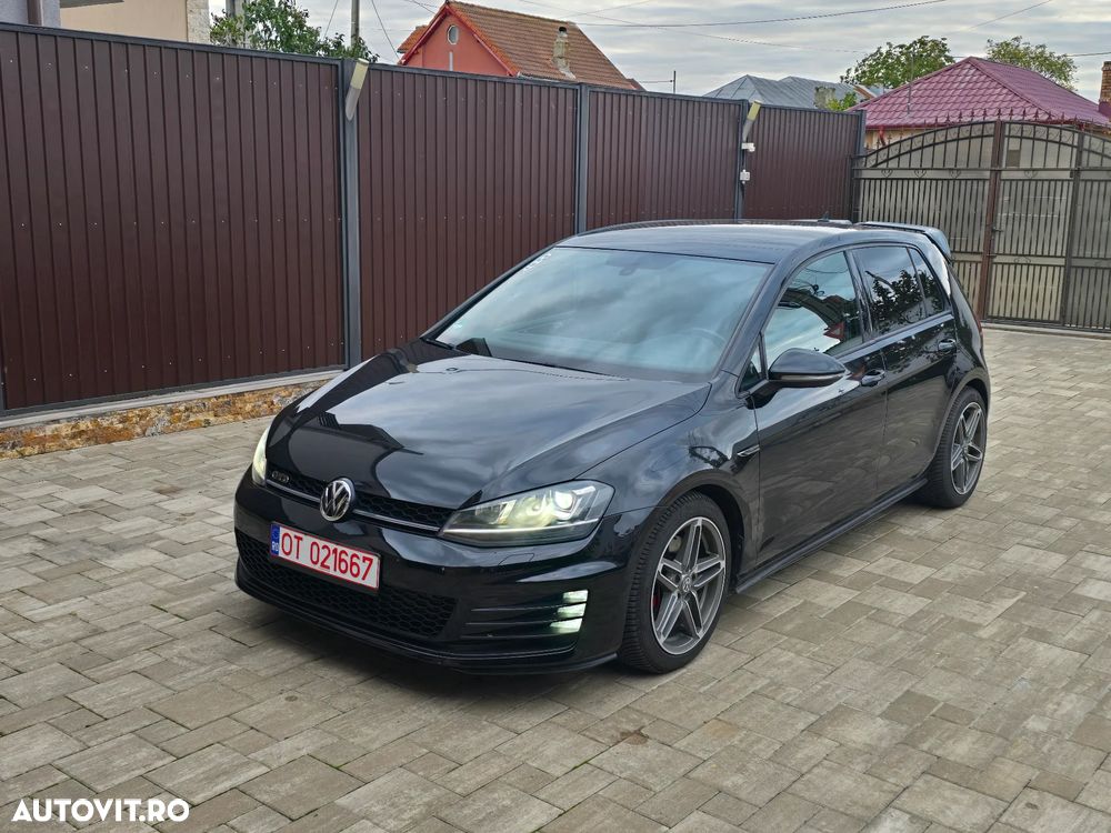 Volkswagen Golf 2.0 TDI DPF BMT GTD - 1