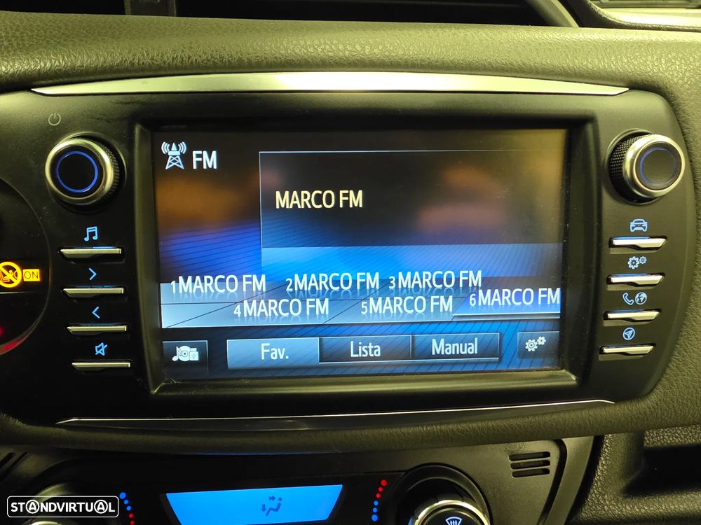 Toyota Yaris 1.5 HSD Comfort +P.Style+P.Techno - 57