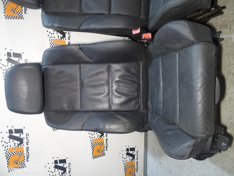 Conjunto De Bancos Bmw 5 Touring (E61)  Bancos Bmw E61 Pack M Em Pele - 3