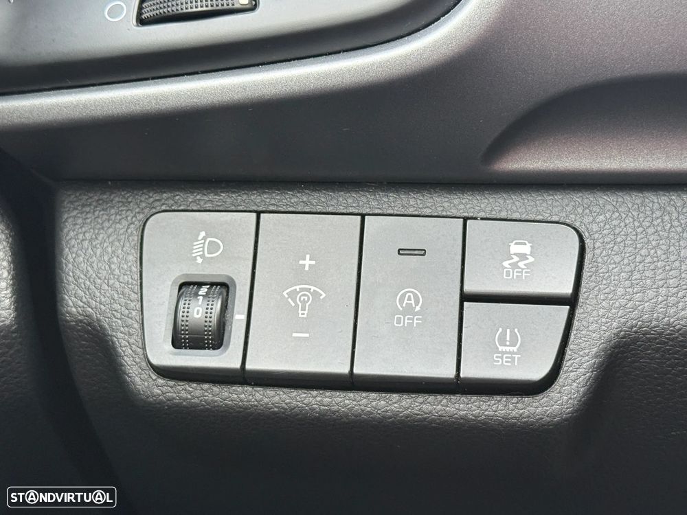 Kia Stonic 1.2 Urban - 29