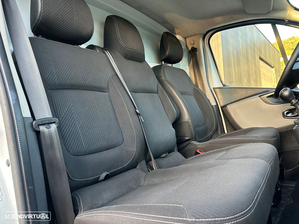 Renault Trafic - 18