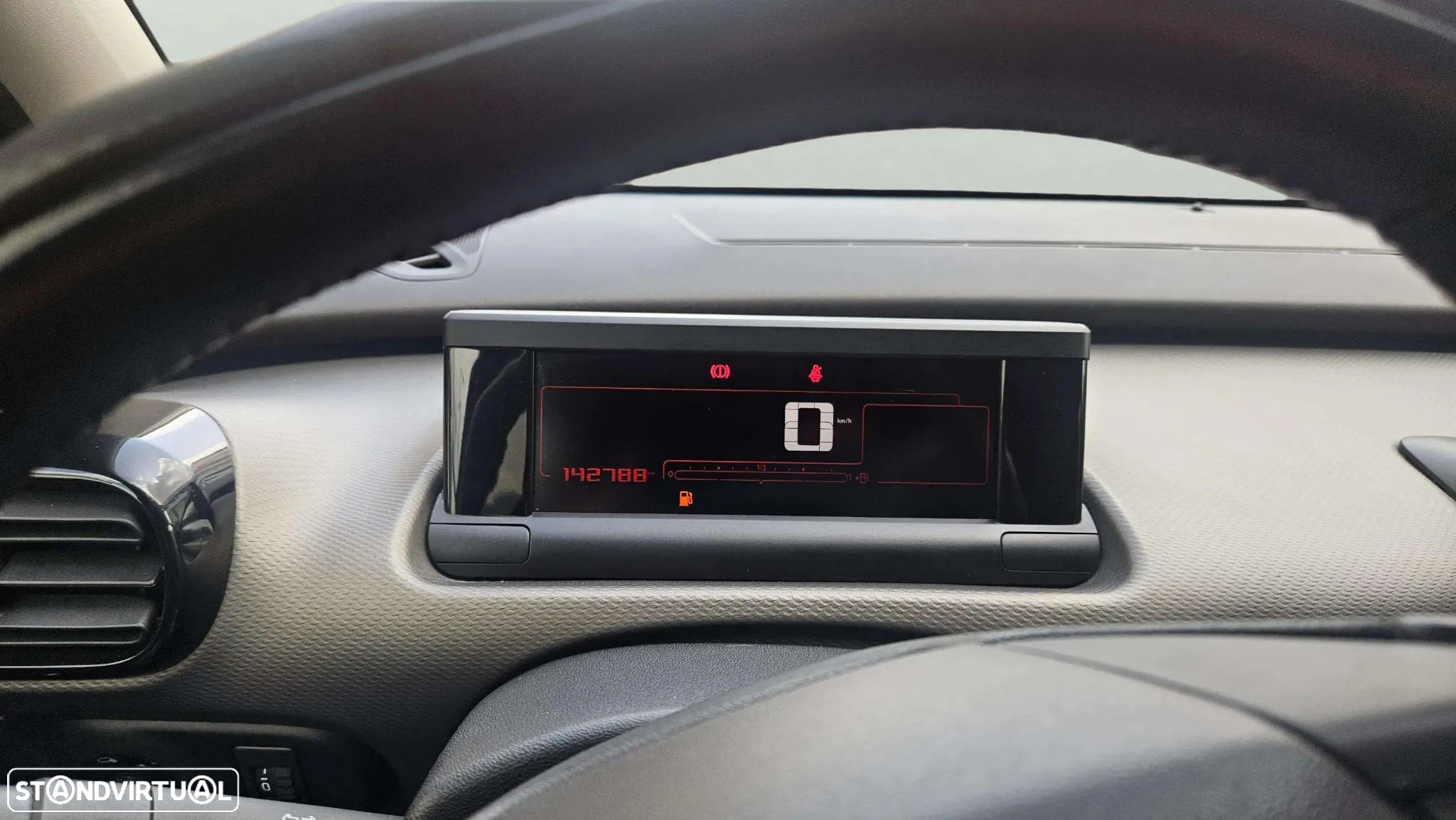 Citroën C4 Cactus 1.2 PureTech Shine - 18