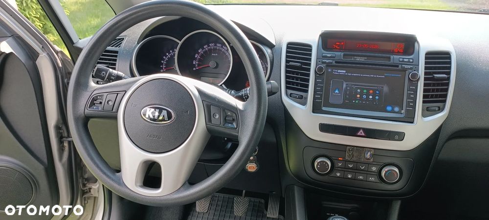 Kia Venga - 13