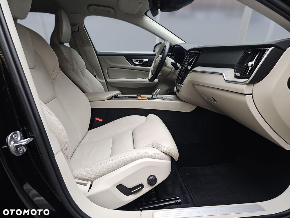 Volvo V60 - 11