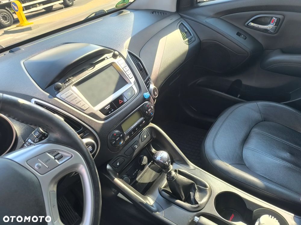 Hyundai ix35 2.0 CRDi 4WD Premium - 8