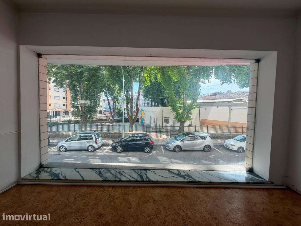 LOJA COM ELEVADO POTENCIAL COMERCIAL/VISEU - CORAÇÃO DE JESUS - Grande imagem: 5/16