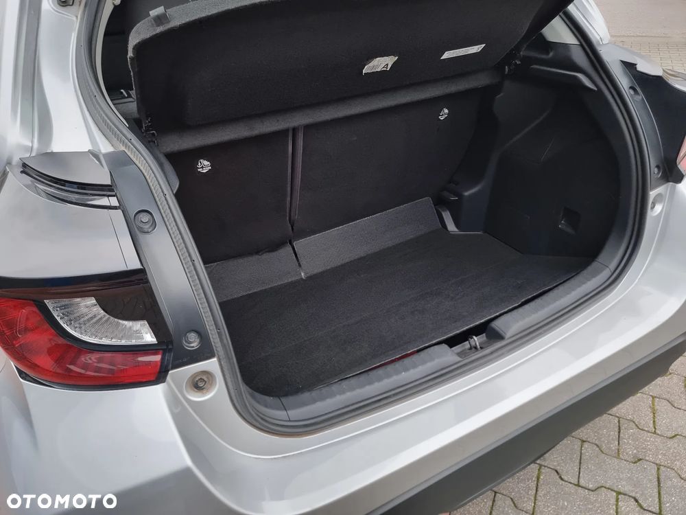 Toyota Yaris 1.5 Comfort - 10