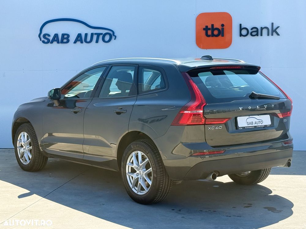 Volvo XC 60 T5 AWD Geartronic Momentum - 24
