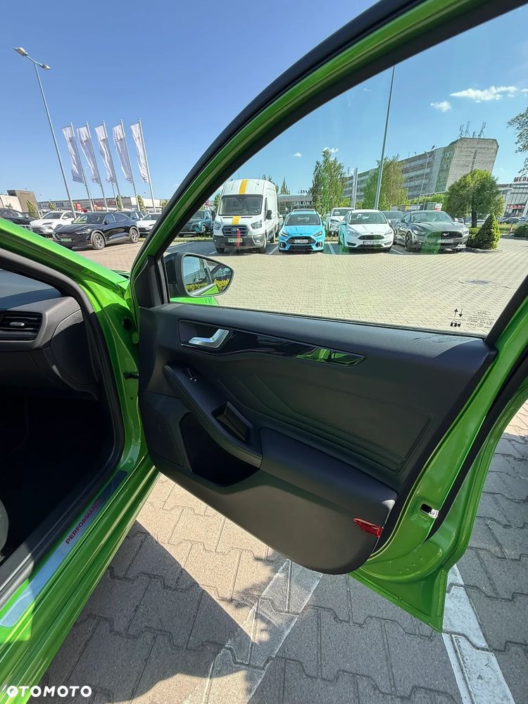 Ford Focus 2.3 EcoBoost ST X - 29