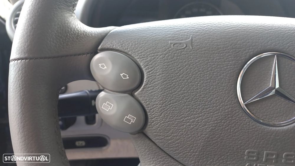 Mercedes-Benz CLK 200 K Avantgarde Aut. - 15