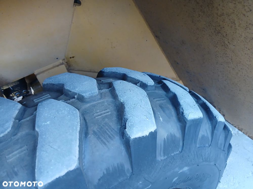 Caterpillar V300B 2300h 14000kg wózek widłowy z Niemiec - 34