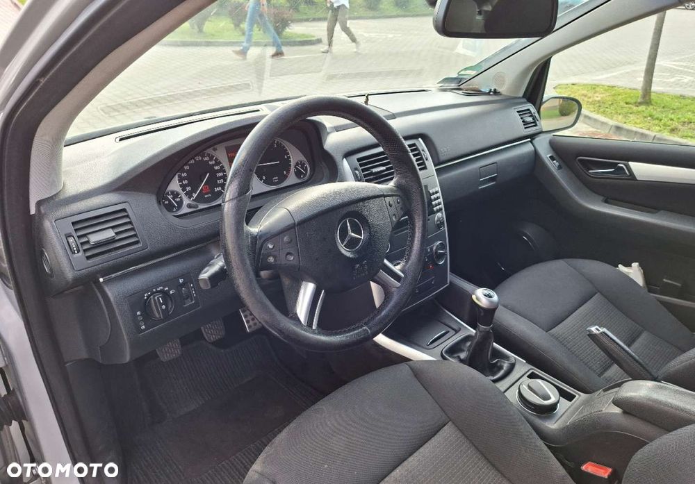 Mercedes-Benz Klasa B - 18