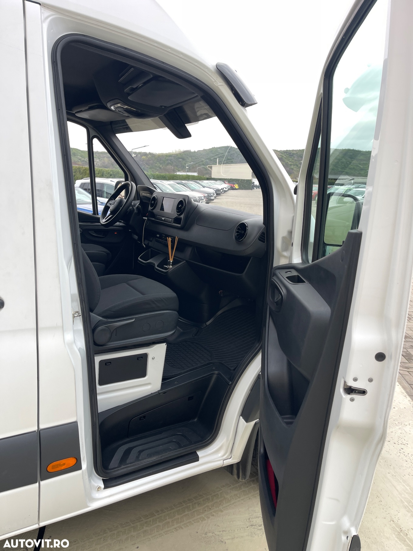 Mercedes-Benz Sprinter 316CDI  AUTOMAT MEDIU - 18