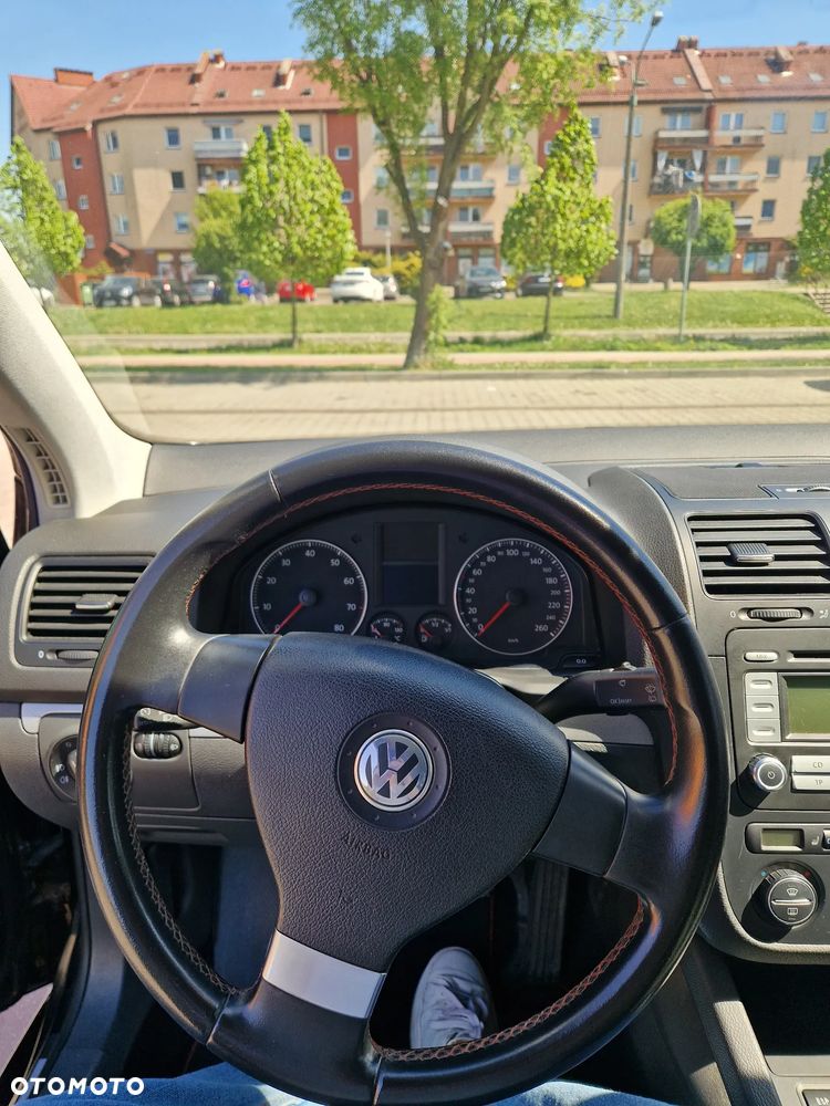 Volkswagen Golf 1.6 Goal - 13
