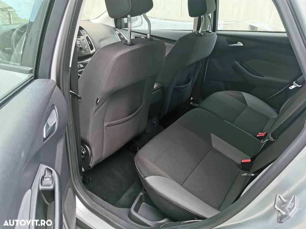 Ford Focus 1.6 TDCI DPF Silver Magic - 11