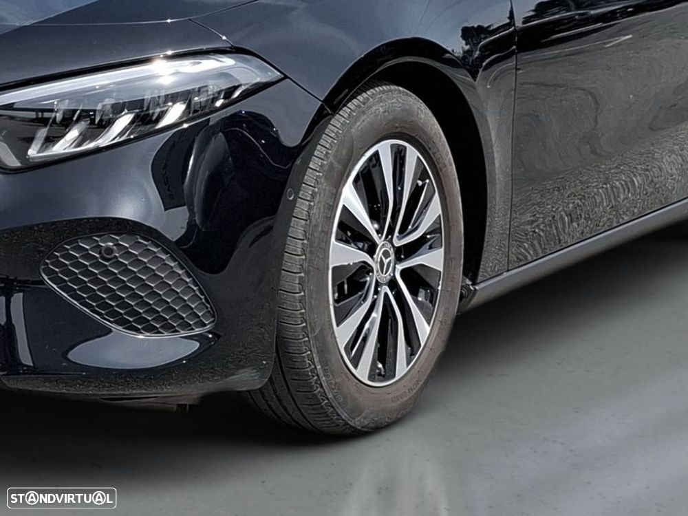 Mercedes-Benz A 200 Standard - 4