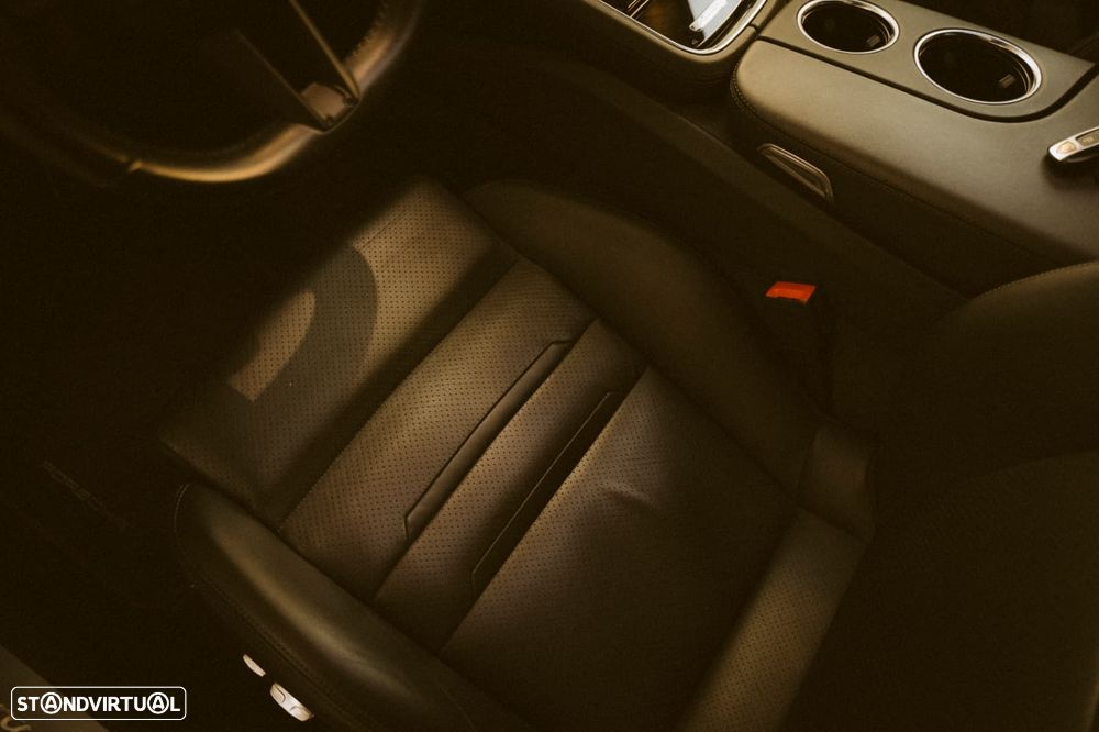 Porsche Panamera Sport Turismo 4S E-Hybrid - 12