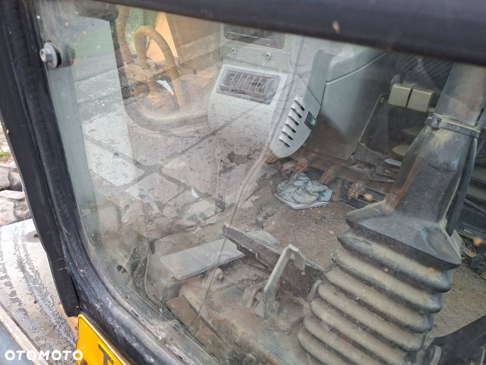 Liebherr A 900 B 4X4 - 19