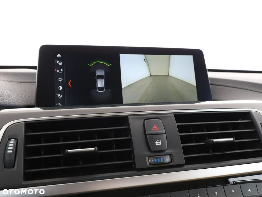 BMW Seria 3 320d Luxury Line - 25