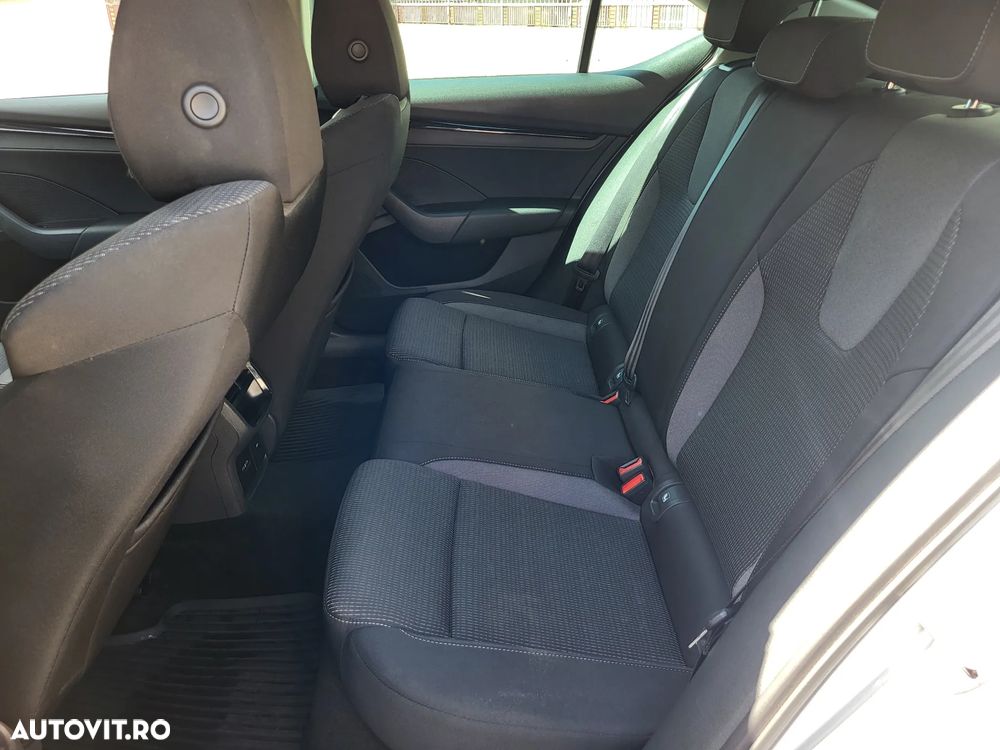 Skoda Octavia 1.5 TSI Ambition - 12