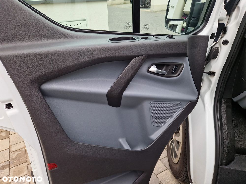 Ford Transit Custom - 19